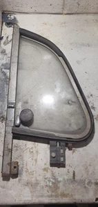 Vw BEETLE front Door Folding Quarter Window Opening Left Passenger - Picture 1 of 3