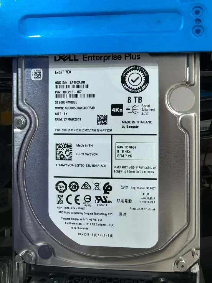 DELL 0W6YC4 1RL212-157 ST8000NM0065 8TB 7.2K 12G SAS 3.5" 4Kn HDD With Caddy - Image 1 of 1