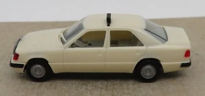 Micro Herpa Ho 1/87 Mercedes Benz 300 E Crema Taxi No. Box #4004 - Immagine 1 di 4