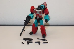 Transformers Generations Titans Return Perceptor Complete with Weapon Upgrades - Picture 1 of 6