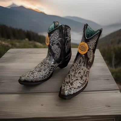 Corral Ladies 7.5 Black with White Embroidery & Crystals Ankle Boots C3923 As Is - Image 1 of 4