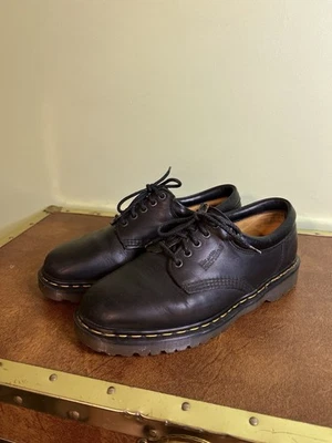 Vintage Dr Marten 5 Eyelet Oxford Black Leather Shoe Made In England UK 9/US 10 - Image 1 of 4