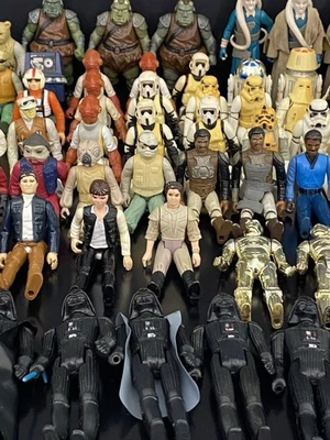 Massive Lot of 130 Star Wars Figure, Accessories 1970's to 1980's Toy Collection - Image 1 of 4
