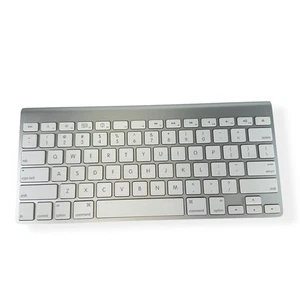 Apple Wireless Keyboard A1255 Bluetooth Mac Slim Compact Aluminum Keyboard - Picture 1 of 9