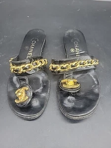 Vintage CHANEL SS1995 BLACK PATENT LEATHER GOLD CC TURN LOCK SANDALS 36 - Picture 1 of 7