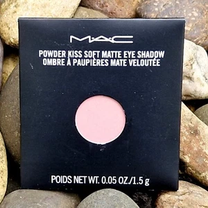 Hermosa sombra de ojos MAC de una sola luz rosa suave polvo beso suave mate relleno de 1,5 g - Imagen 1 de 2