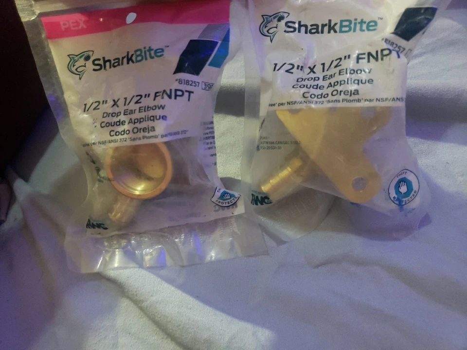 Sharkbite 1/2 x 1/2 FNPT Brass PEX Drop-Ear Elbow Crimp Fitting - Image 1 of 4