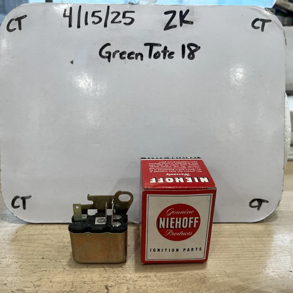 NOS HR137 12V Horn Relay 4 Pin Buick Chevrolet 1969-1970 ( HR-137 ) - Image 1 of 3