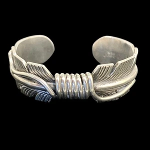 Navajo Sterling Silver Double Feather Cuff Bracelet by M.Thomas Jr. - Picture 1 of 8