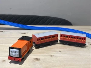 Thomas Trackmaster RUSTY battery train - Picture 1 of 10