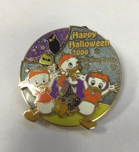 Walt Disney World 2006 Huey - Dewey & Louie / Happy Halloween Pin - LE of 2000 - Picture 1 of 3