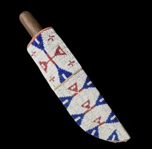 Cuchillo Oculto Hecho a Mano Antiguo Estilo Sioux Cuentas Gamuza Vaina KNS15 - Imagen 1 de 3