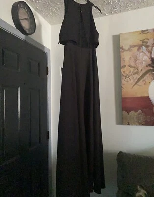 Vestido formal alto negro con encaje de Lulus talla mediana (12) Foto 1 de 3