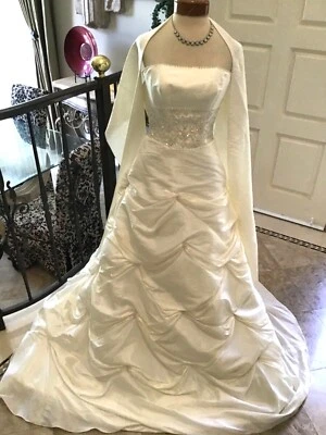 MORI LEE  NEW Bridal gown Wedding Dress with shawl Embroidery IVORY 4  - Image 1 of 4