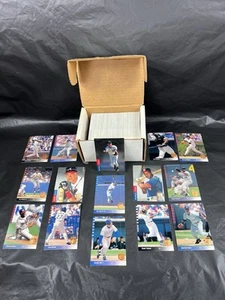 Set completo Upper Deck SP Baseball 1993 1-290 Derek Jeter Rookie RC NR MT - MT+ - Foto 1 di 17