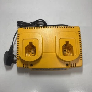 DeWalt DE9216 7.2-18V NiMH/NiCd Fast Battery Charger - Picture 1 of 19