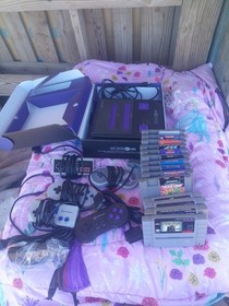 Nintendo NES SNES Retro Duo 2-in-1 Twin Game Console Black. With games