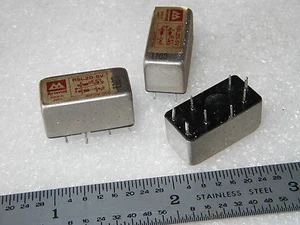 RELÉ DE CONTROL DE CC AROMAT SPDT 1 A @ 30VDC 5V DC - 1 pieza - Imagen 1 de 1