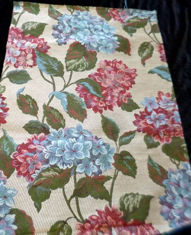 ROBERT ALLEN Designer FLORAL BROCADE FABRIC Sample 13" x 18" Crafts Pillow - Image 1 of 1