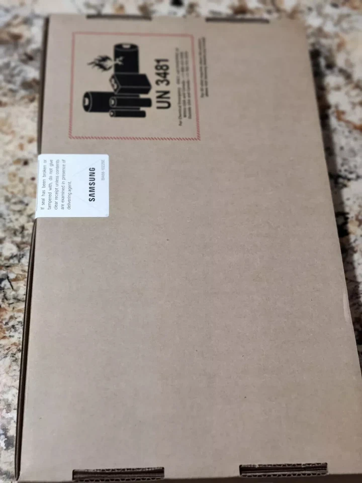 NEW Samsung Galaxy Book4 Pro 14" AMOLED Ultra 5 125H 16GB 512GB NP944XGK-KG2US - Image 1 of 1