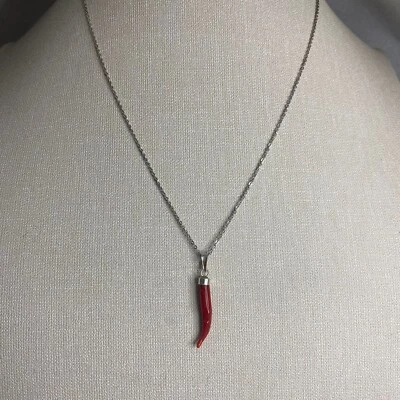 Collana argento 925 con ciondolo a forma di corno rosso in corallo - Ebolibijoux - Immagine 1 di 3