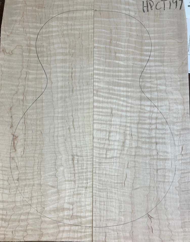 Tapa tallada de arce con figura de llama | HPCT197 | 1" x 15,625" x 20" Foto 1 de 1