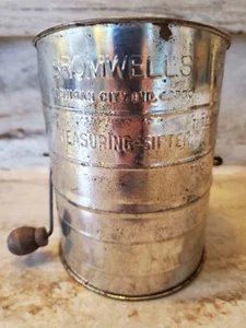 Vintage Bromwell's Wood Handle 3 Cup Measuring Flour Sifter Michigan City, IN - Picture 1 of 11