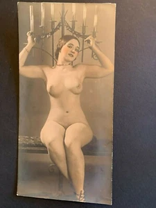 ORIGINAL HANDKOLORIERTES FRANZÖSISCHES FOTOGRAFIE WEIBLICHER AKT AUS DEM 19. JAHRHUNDERT  - Bild 1 von 2