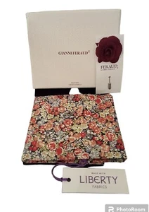 Gianni Feraud Liberty Blumendruck - ""Schnittlauch"" Designer Taschenquadrat - Bild 1 von 6