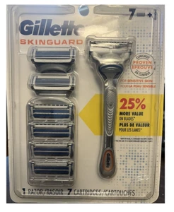 Gillette Skinguard Sensitive Razor Handle + 7 Cartridge Refills - Picture 1 of 1