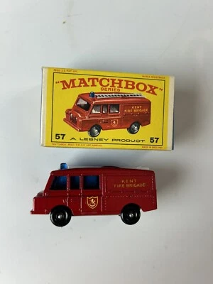 Camión de bomberos Matchbox Lesney England 57 Land Rover tiene caja de colección Foto 1 de 4