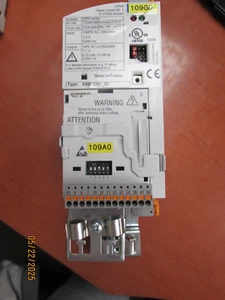 HANS-LENZE  8200 VECTOR D-31855, PROD # 03363890, TYPE: E82EV251 2C (SHELF G2) - Picture 1 of 4