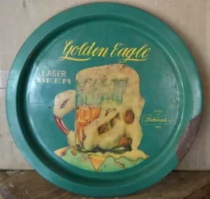 BANDEJAS DE ESTAÑO DE COLECCIÓN INDIA CON ANUNCIO DE LICOR CERVEZA ÁGUILA DORADA LAGER - Imagen 1 de 1