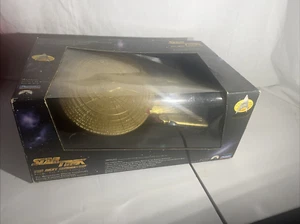 1993 Playmates Star Trek NEXT GEN: 7th Anniversary GOLD U.S.S. Enterprise #6112 - Picture 1 of 12