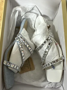 Woman sandals - Picture 1 of 4