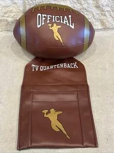 2h) VINTAGE Oficial TV Quarterback Sofá Remoto Caddy Vinilo Fútbol - Imagen 1 de 2