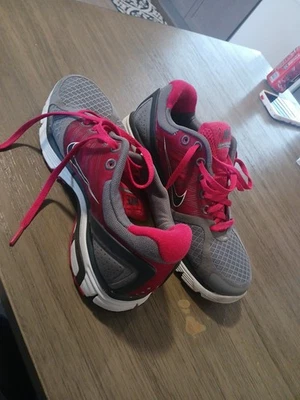 Womens Nike Lunarglide 2 Size 7 Hot Pink/ Grey - Image 1 of 4