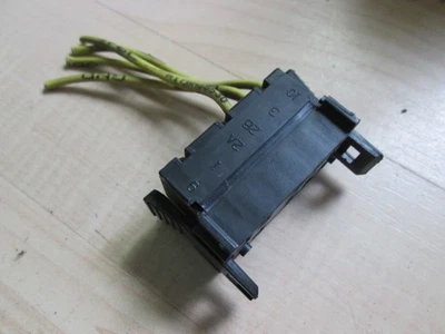 Conector eléctrico Freightliner con cableado para interruptor de retención ABS #M262LR Foto 1 de 4