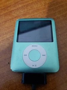 Apple ipod Nano 3rd gen 8GB green - Picture 1 of 3