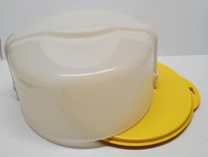 Tupperware 3062B-2 Cake Taker Round Pie Carrier Yellow, Sheer Lid 7550A-2 - Picture 1 of 7