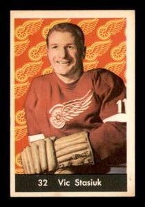 1961 Parkhurst #32 Vic Stasiuk   VGEX X2804944
