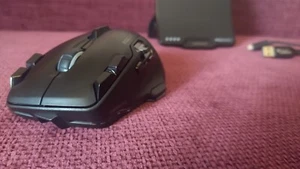 ROCCAT LEADR Wirless Gaming Maus mit Ladestation - Good Condition - Bild 1 von 4