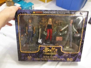 MOORE BUFFY THE VAMPIRE SLAYER EXKLUSIVES 3 FIGUREN SET MIT BUFFY - Bild 1 von 3