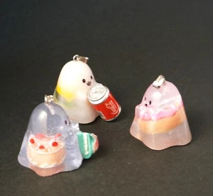 Cute hungry ghost pendant with a can of soda - Picture 1 of 2