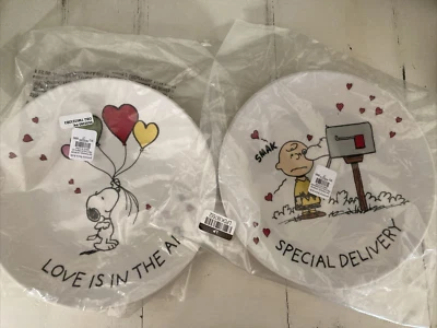 *Pottery Barn Kids Peanuts Snoopy Valentines   Plates  ( Set of 2) NEW - Image 1 of 3