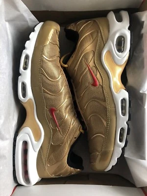 ENTRAÎNEUR HOMME NIKE AIR MAX PLUS QS TUNED 1" OR" REFLET (903827 700) TAILLE UK9-11 - Photo 1/4