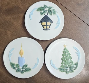 3 Vintage 1971 Christmas Plates Candle Lantern Tree Hand Painted Retro Design - Picture 1 of 11