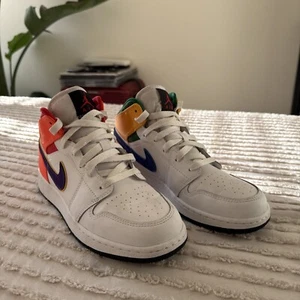 AIR JORDAN 1 MID RETRO FRUIT LOOPS SIZE 6.5Y (554725-128) CLEAN - Picture 1 of 10