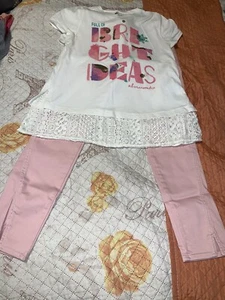 girls clothes  - Picture 1 of 9