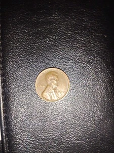 1944 D Wheat Penny, error the letter (L) in Liberty is very close to the rim. - Picture 1 of 2